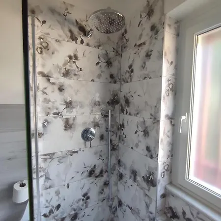 Vista Lecco - Neiade * Pescate